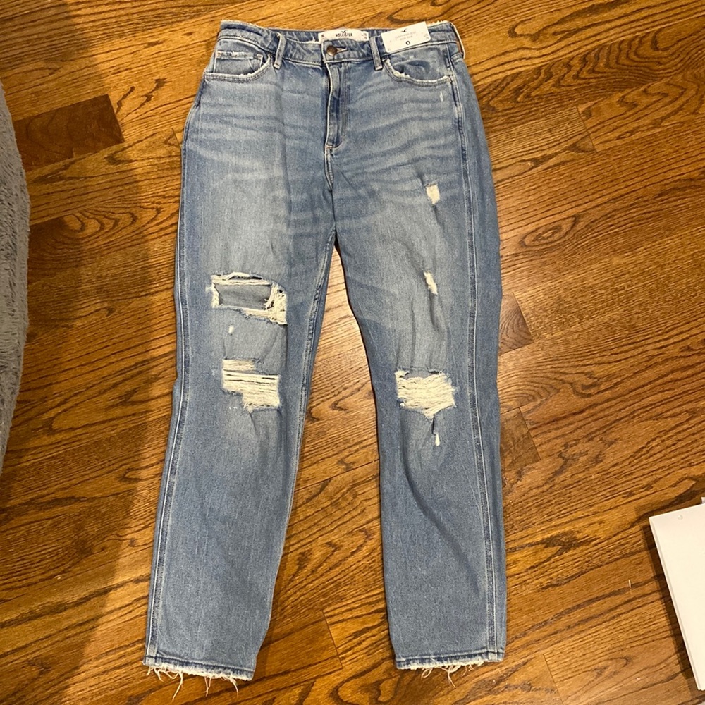 curvy high rise mom jeans from hollister